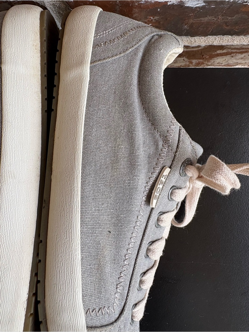 Taos Star Burst Comfort Canvas Sneakers Washed Gray Size 10 Wide FLAWED - Picture 13 of 14